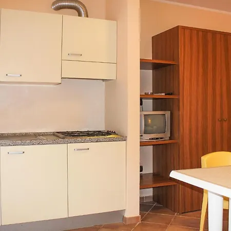 Beautiful apartment in Puntone w/ Outdoor swimming pool&1 Bedrooms * Casa Botrona