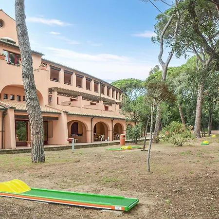 Beautiful apartment in Puntone w/ Outdoor swimming pool&1 Bedrooms Appartement *