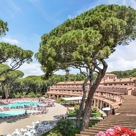 Beautiful apartment in Puntone w/ Outdoor swimming pool&1 Bedrooms